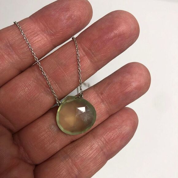 873  925 sterling silver chalcedony faceted teardrop necklace 17-19" Chain - Picture 1 of 3